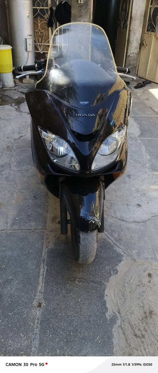 السلام عليكم فورزه 08 دراجه كله بلاد مملعوب بيه كير شغال دراجه كلش جديده فقط بيه كلج رجفه خفيفه معدل 140 شرط كهربائيات كله شغال نعومه فول مكاني بغداد مدينه الصدر السعر 900وبيها مجال الطيبين رقمي ***********
