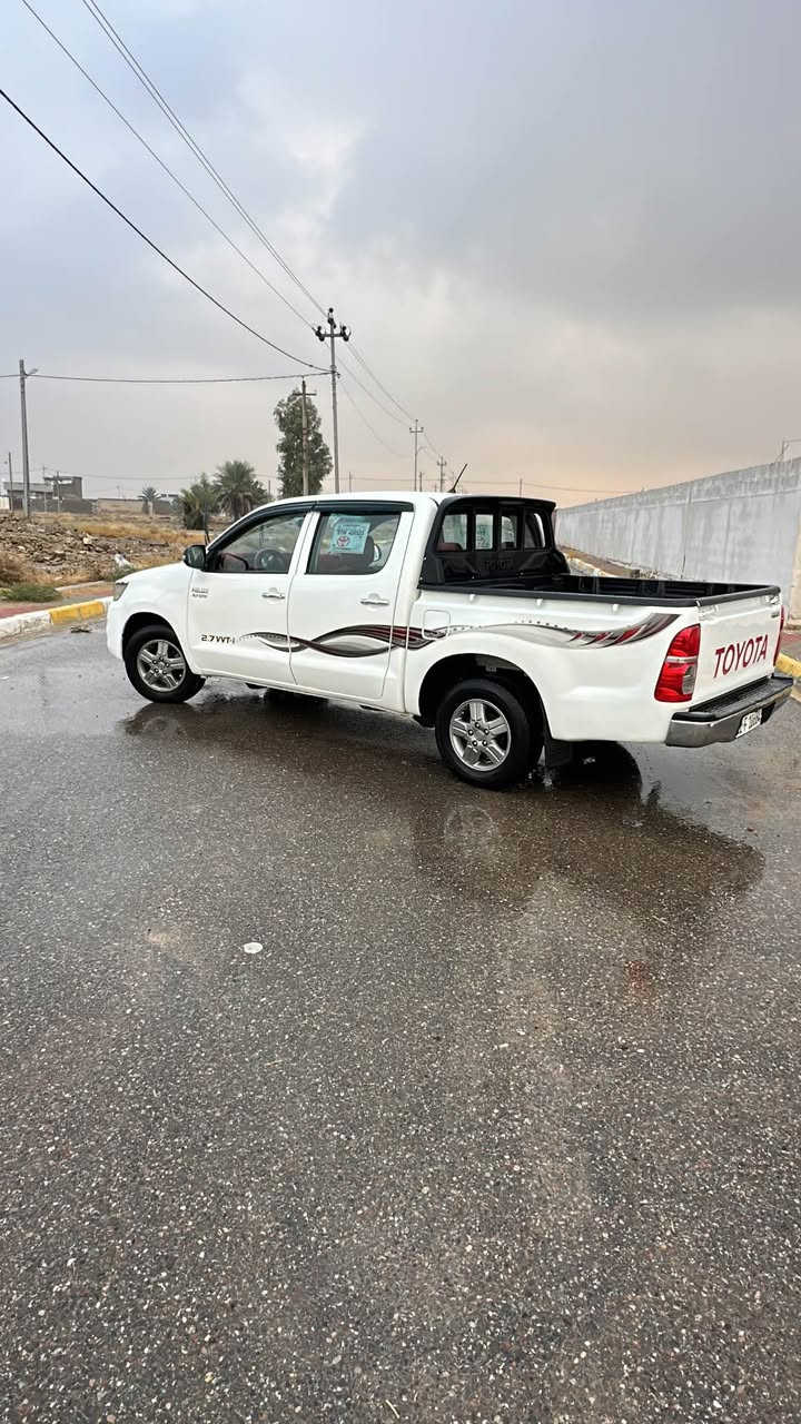 مرزي موديل 2013 رقم اربيل دولي سنويه لل 28 محرك مامفتوح شاصي 12 ضرر  بابين بدون دواخل وبيهه مكانات بارد مكان السياره كركوك الحويجه 
***********
السعر 185 كركوك, العراق
