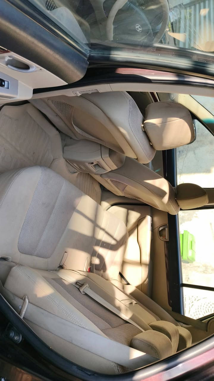 سلام عليكم
سنتافيه ،209مصيوغه احزام جماليه بسمي مكينه بل كارتون نضيفه السياره السياره كل نقص مابيه جاهز بس ملاحضه بصيطه 
الباب الي وره الصدر اشويه واكع صبغ منه بصيط المعلومات اكثر هاذه رقمي،،،،***********/رقم بغداد
