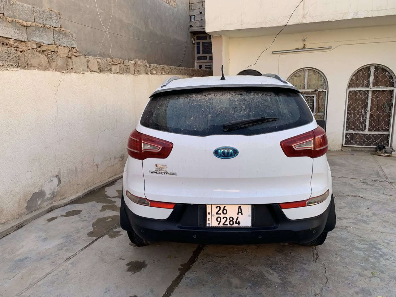 السلام عليكم KIAسبورتاج للبيع
خليجي مكينة 2000دوش المرغوب الشركة الدولية صبغ البدنيد بدون داخل شوب جوه باب السايق 
مواصفات كامره دواره حساسات نضام سكيورتي ترحيب تخم تاير صدر جديد فقط بيها نقص لاستيك رباط بسمي شخصياً مكينة كير تبريد تدفئة شرط 
السعر 135وبيها مجال مكاني سامراء او مراوس كامري 14/16
***********
