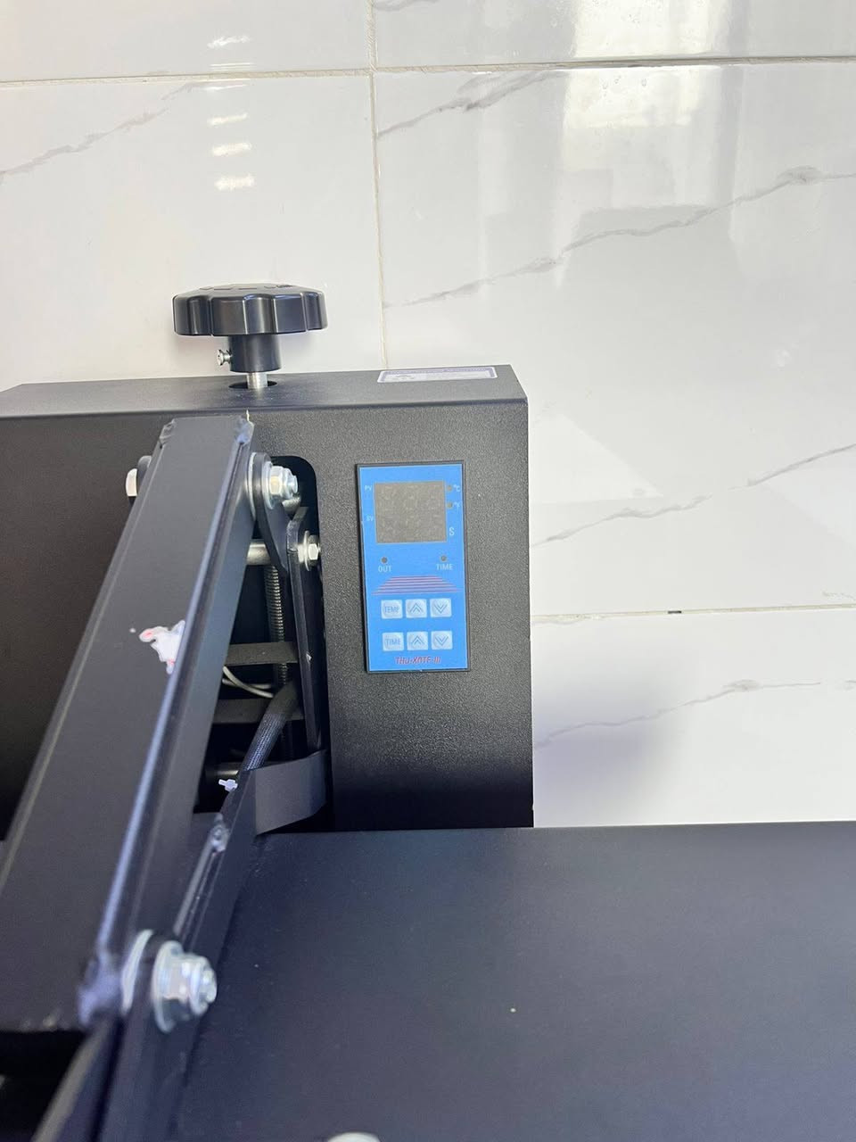 سلام عليكم كابسه مال قماش للبيع مستخدمه قليل سعر 325بي مجال ***********
