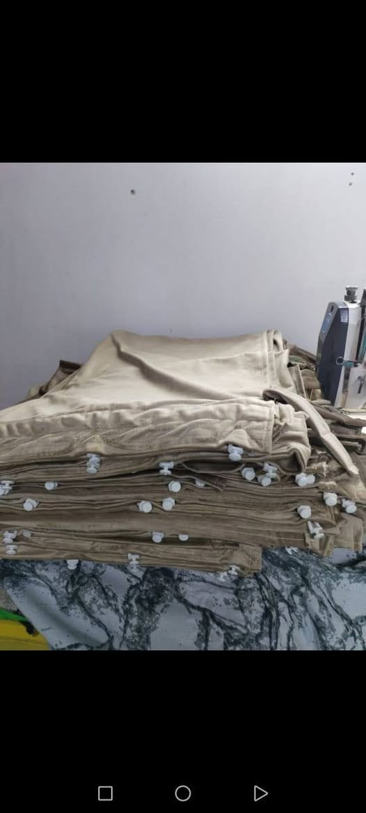 خياطة بردات كوستر
📍لدينا قماش من نوع الممتاز 
📍سيت كامل 11 قطعة يناسب جميع انواع الكوسترات  
📍جميع الالوان موجودة حسب الطلب 
📍السعر ((١٠٠ )) الف دينار عراقي 

🛑 ملاحظة لدينا توصيل جميع محافظات العراق والتوصيل غير مجاني 

#بردات #بردات كوستر #بردات نيسان #بردات_هونداي #بردات_روزة #بردات_تويوتا #انواع_البردات الاتصال ع هذه الرقم *********** بغداد, العراق
