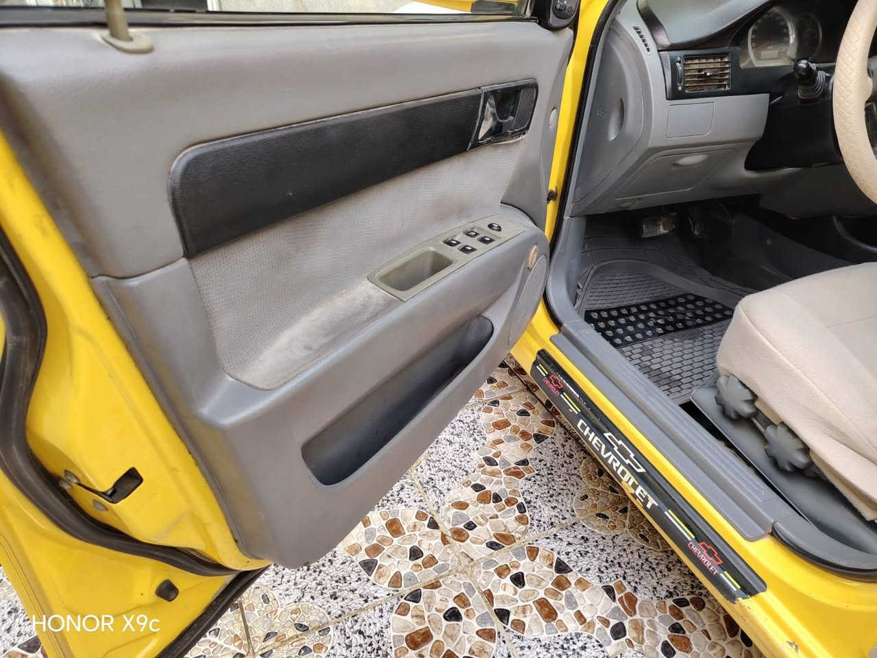 شفرليت اوبترا خليجي موديل ٢٠١٠ رقم بصره ألماني مشروع وطني تحويل مباشر  السياره مكفوله من الضربه والتبديل والفتح ومكفوله حتى من الصبغ  سياره على وضع الشركه كلها بلاد دوسها بلاد
مكينه وكير خير من الله شرط الفحص
تبريد عوزه فقط غاز
حداديه جديده +تخم تاير جديد
كهربائيات كلها شغاله
ترايها كلش حلو
مصفره هيئه وغرامات وخط وبحث
سنويتها نافذه بل ٢٤
برغي مامفتوح بيها
وبل عافيه عل تصير من نصيبه السعر ٥٩ وبيها مجال حكَ الجيه سعرها جداََ مناسب للإستفسار اتصل على الرقم ***********مكاني ناصريه حي الشموخ والسياره مثل الصوره واحلى
