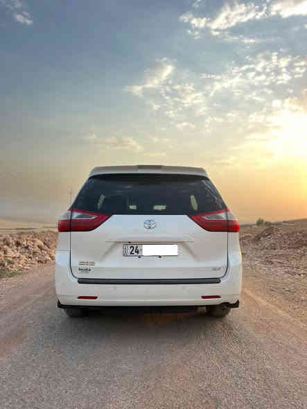 سلام عليكم تيوتا سينا البيع
موديل 2018 كلين

مواصفات XLE

ماشية 100الف ميل

سيارا مال بيت

سيارا حيل نضيف

سعر 285 مجال مكان زاخو

رقم الهاتف ***********

رقم زين ***********
