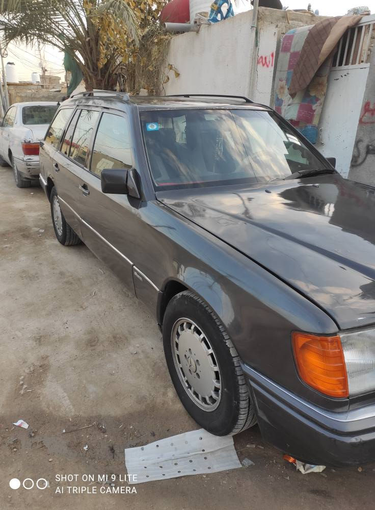 السلام عليكم مارسدس مديل 1991 كير مكينه حداديه تخم تأير كله جاهز مكينه بلاديه كير بلا  رقم بغداد بسمنه جاهزه السياره قواعد دبلات بلادي مكفول مكان السياره كربلاء السعر 58 وبيها مجال قليل النتصال عل رقم ***********
