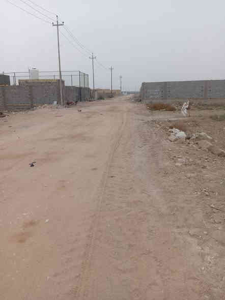 السلام عليكم نص دونم طابو اسهم تحويل مباشر بسم المشتري النص بسمي شخصين ١٢٥٠علئ طريق السفينه خلف ثانويت متوفر كافت الخدمات ماء كهرباء وبوري ماي باب البستان مسيج باقي بيه ضلعين ويكمل ***********
