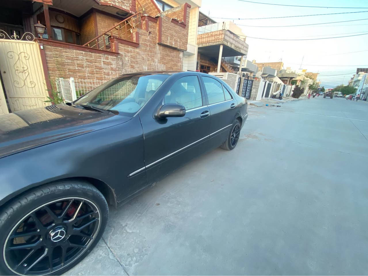 مارسیدس s 320
مۆدیل 2009 
حیزام بۆیاخ 
گێرو مەکینەی بەشەرت
40 گەڵاو معامەلە
سەیارەکە ساخە
*********** حلبجة, السليمانية
