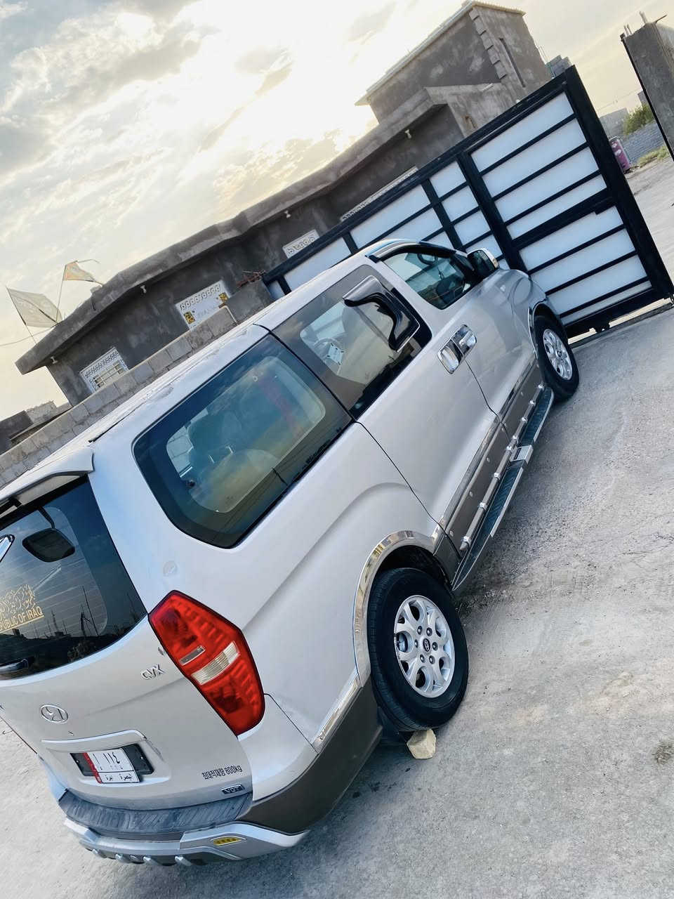 السلام عليكم ستاركس مديل 8 مسكر اصل كير عادي مكينه وكير خير من اللّٰه السيارة ملكوطه من الخياس بيها ضربه خلفية خفيفه السعر 120 رقم الهاتف***********
