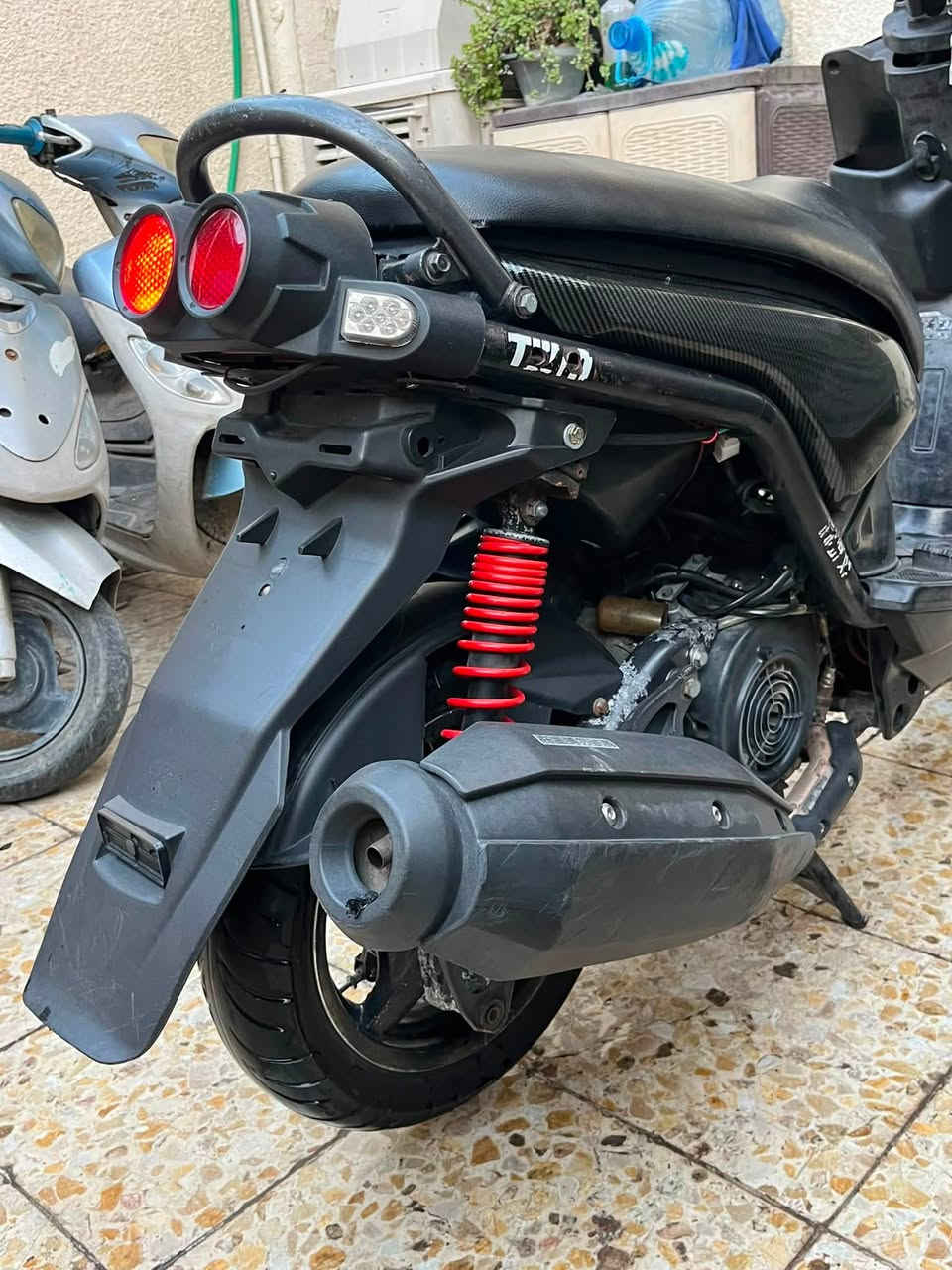 سلام عليكم سكنس جبلي
كفاله عامه كهربأيات شغاله

كلاجات رياضي وستيرن كفر مطلي كاربون

 السعر 950💸مكاني بغداد رقمي ***********
