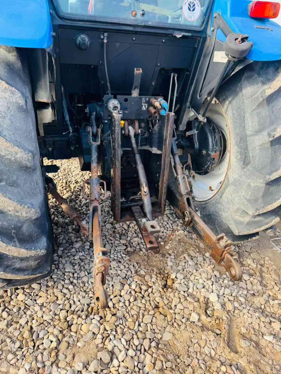 للبيع مكينه موديل ٢٠١١ حجم ٩٥/. ***********
