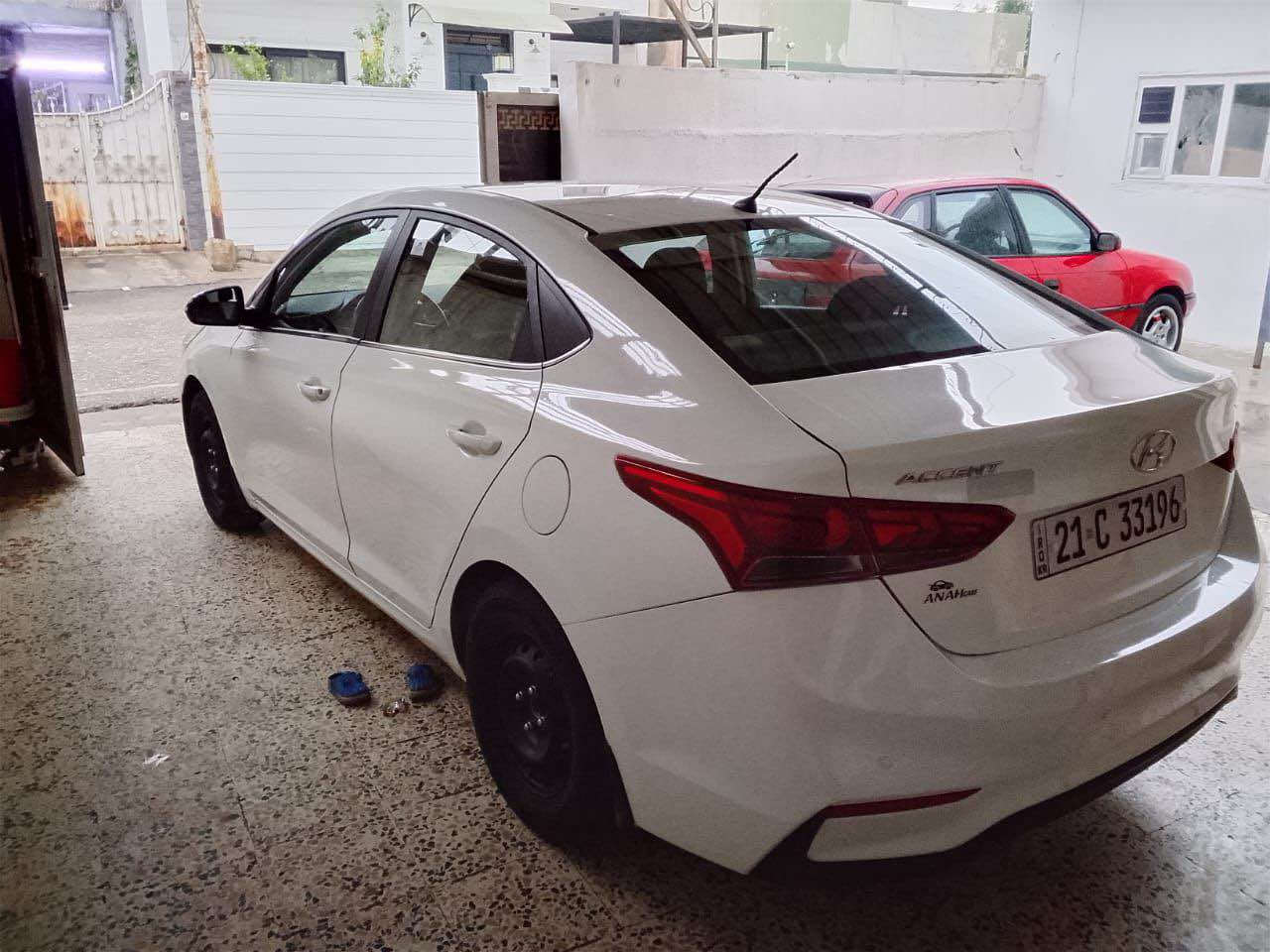 سياره هونداي اكسنت خليجي موديل ٢٠٢٠ محرك ١٦ مامفتوح سياره صبغ فقط باب السايق بدون دواخل مكاني كركوك سعرها 130 مواصفات فول سنويه ليحد ٢٠٣١ السياره بأسمي شرط التحويل رقم مبايل *********** كركوك, العراق
