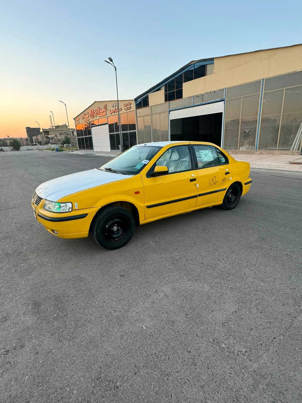 سلام عليكم سمند موديل ٢٠١٠ كير محرك جدد صدر مامي خلفي جديد تخم تاير جديد بيها صبغ مكانات الجماليه فقط لا ضربه ولا تبديل مصفره هيئه وغرامه تحويل مباشر سعر ٢٧ وبيها مجال الشراي  مكاني بغداد ‭***********‬
