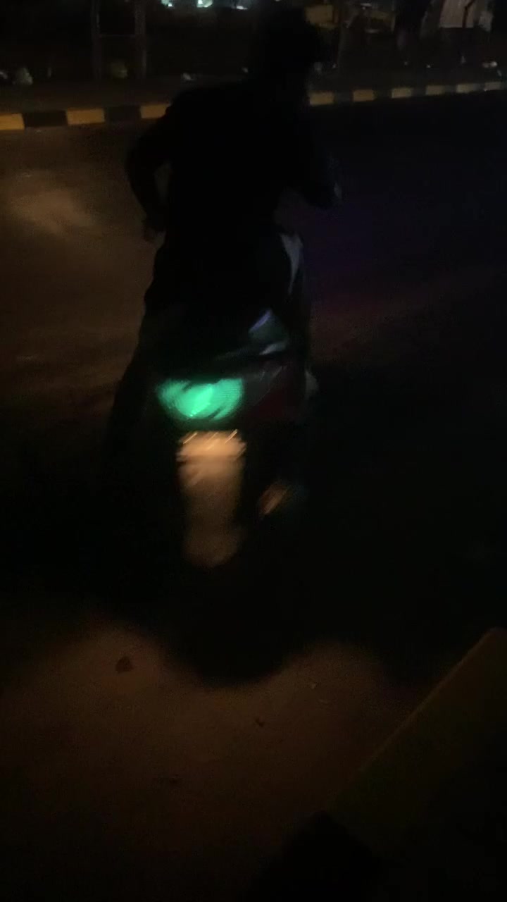 كامكو g4مزوده كلجات200بوشه 150صالنه رياضي فصله الدراجة ماعايزه شي نكره سلف  السعر 800و بيه مجال


**إذا كنت صاحب هذا الإعلان وتريد حذفه لأي سبب، رجاءا أرسل رسالة إلى الدعم الفني**