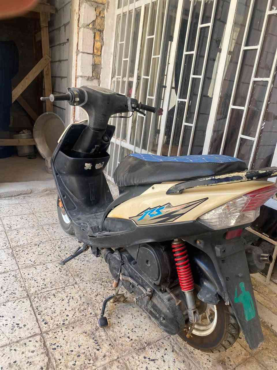 للبيع ماكس عدله
شلعه ومعدل طيران 

تخم تاير جديد 

دراجه حلوه ومناسبه 

سعره ٥٠٠ وبيه مجال 

العنوان بابل الحمزه الغربي 

***********
