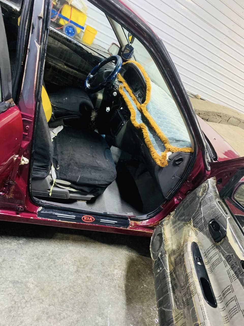 السلام عليكم كيا سيفيا البيع موديل ٩٥نفق رقم بغداد سويه ٢٧شرط التحويل فتح قد مروري تحويل ثاني يوم داخل حلو الكير نضيف حيل المكينه نضيفه خير من الله صدر امامي جديد والخلفي هم جديد كهربائيات خير من الله السعر ٢٨وبيه مجال الطيبين مكاني التاجي رقمي ‭٠٧٥٠ ٥٨٤ ٦٤٩٢‬وبي واتساب
