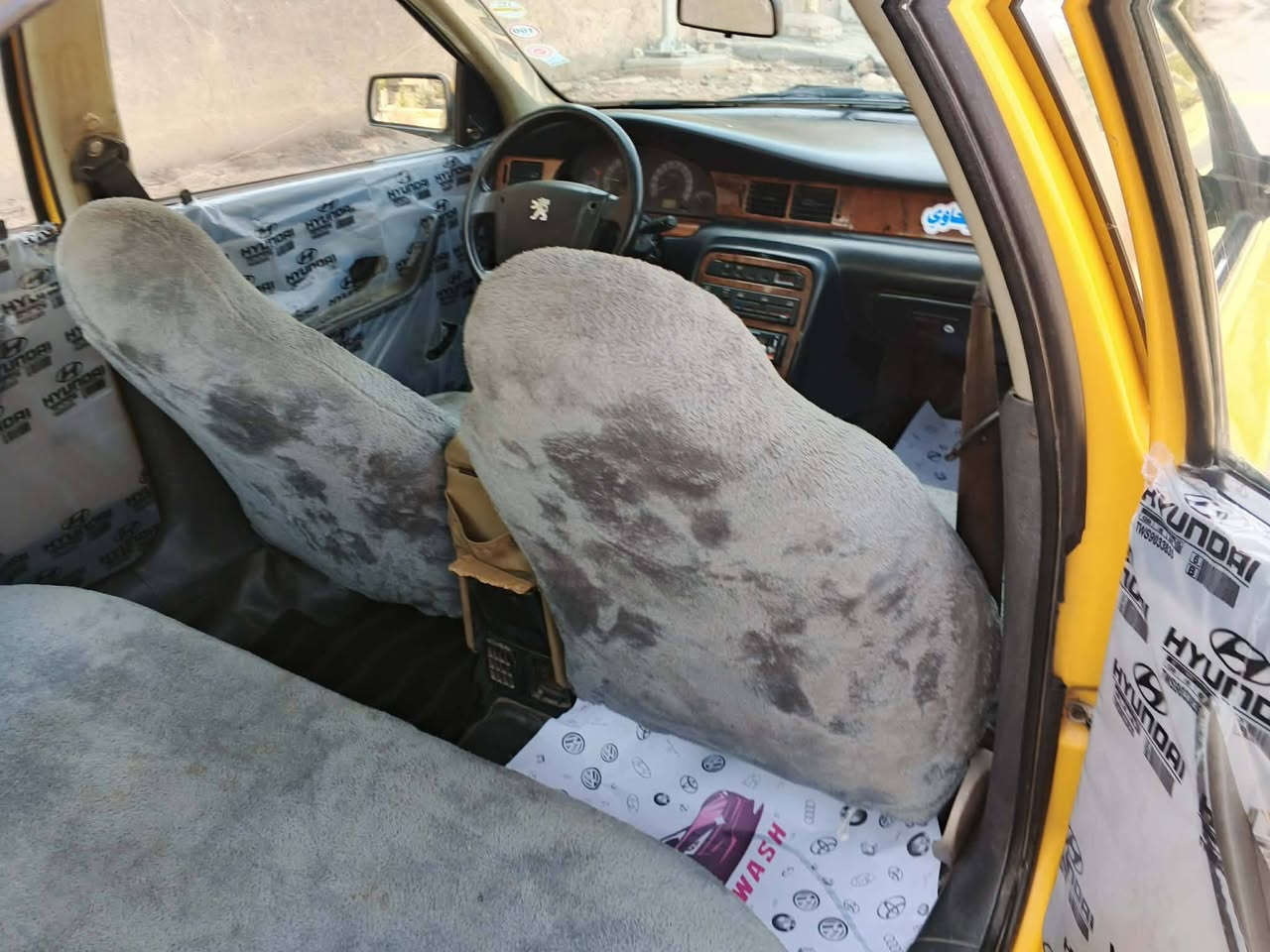 سلام  عليكم سمند موديل 2010رقم بغداد كير مكينه مكفولات حداديه جديده كهربات شغاله مكفوله من ضربه تبريد مايشتغل سعر 28مكان بابل الحصوه حي شهداء رقم ***********
