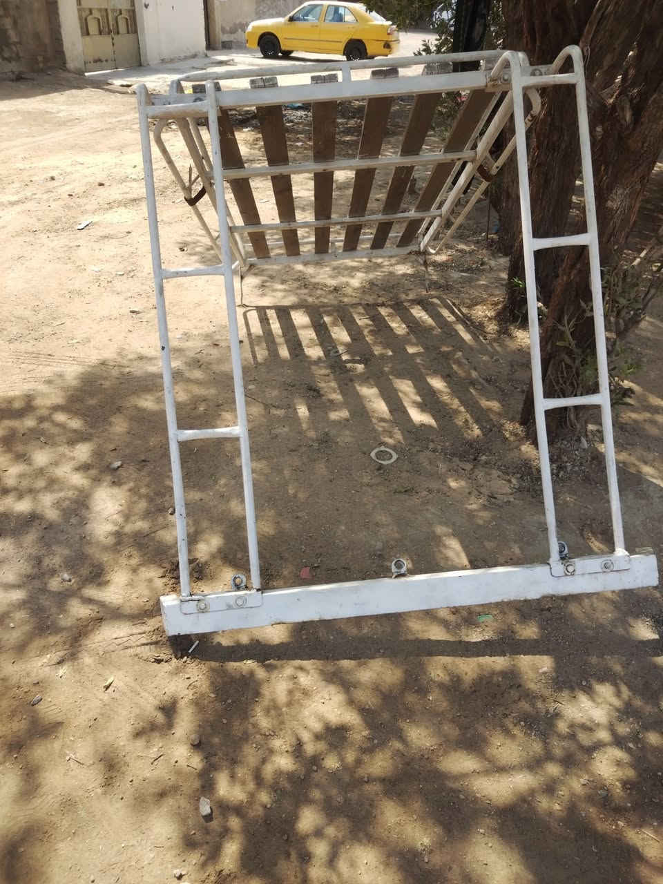 من رخصت مدير الكروب المحترم البيع وهذا رقمي ***********
