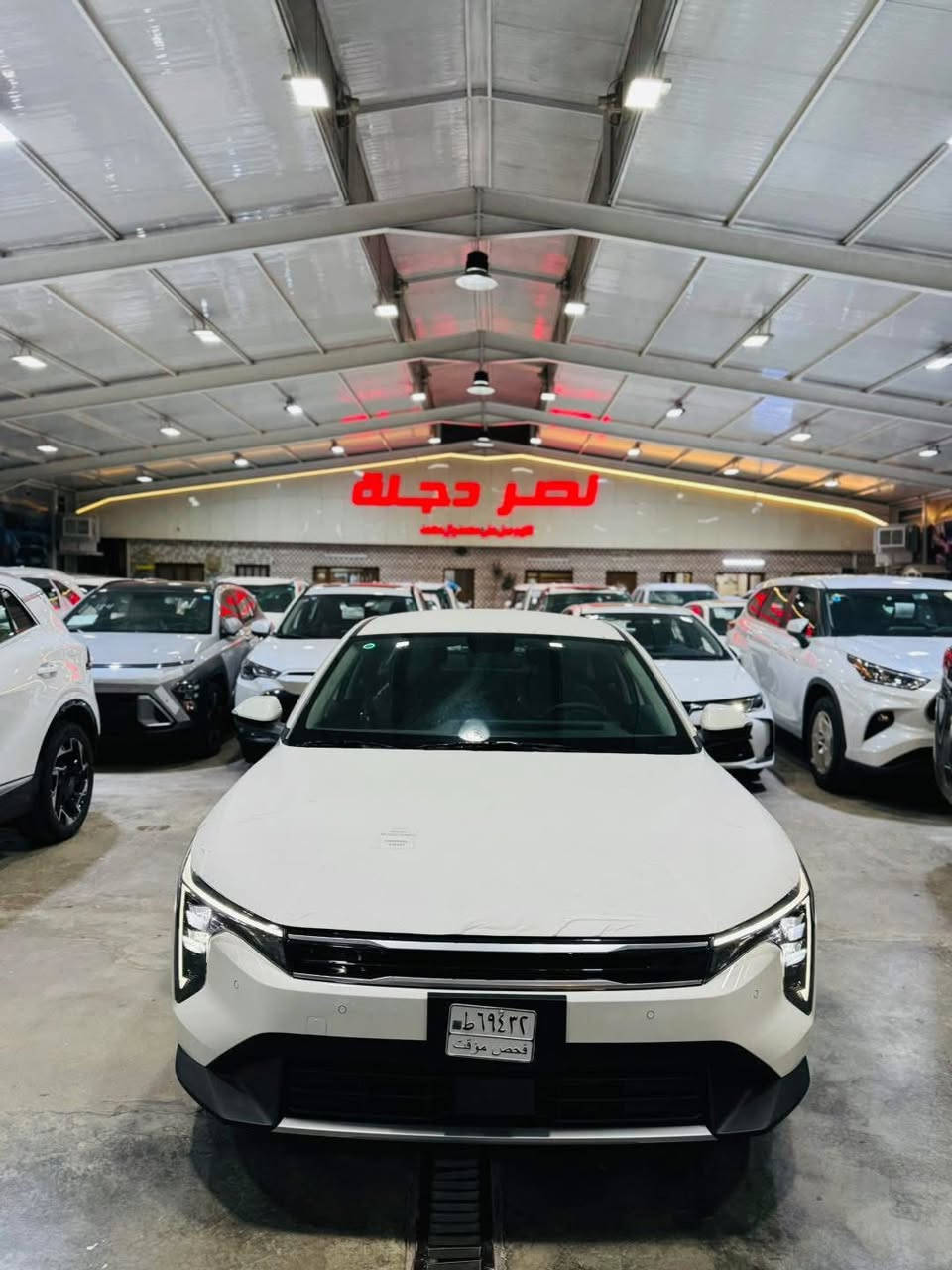 ♦️كيا سيراتو K4 2️⃣0️⃣2️⃣5️⃣ ♦️
ضمان الدوليه 5 سنوات او 100الف كم
صيانة مجانية لمدة سنة او 20,000 كم

🔴 خليجي 
🔴 زيرو ماشيه ألف 
🔴 الموديل2025‼️
🔴 بصمه وتشغيل عن بعد 
✅️ سعة المحرك 2.0L ‼️
🔴 مرتبط بناقل حركة 6 سرع 
🔴 شاشة ديجيتال متصله 
🔴 شاحن وايرليس 
🔴 كامرة خلفية دوارة 
🔴 حساسات أمامية وخلفية 
🔴 لايت  وبك لايت LED
🔴 حجم الاطار 225/45R17
🔴 ويل كب 17
🔴 فتح الصندوق من الريموت
🔴 الانارة الداخلية هالوجين 
🔴 المقاعد مخمل بلون قرميدي 
🔴 المودات والأوامر الصوتية
🔴 أوضاع القيادة  Drive Mode
🔴 فحص أنظمة السيارة 
🔴 حساسات إطارات ‼️
🔴 قطعتين تبريد
🔴 ا ABS
🔴ا ISOFIX  ايزو فكس
🔴 نظام مانع الانزلاق
🔴 اشارة في المرايا الجانبية
🔴 مخرج منفذ الطاقة ⚡
🔴 ا  Bluetooth / USB 
🔴 تطعيم الدواخل ألمنيوم 
🔴 هاندبريك بصمه 
🔴أوتو هولد 

 مقاسات السيارة :
 الطول471 cm
 العرض 185 cm
 الارتفاع 142 cm

✅️
رقم بغداد  ***********
