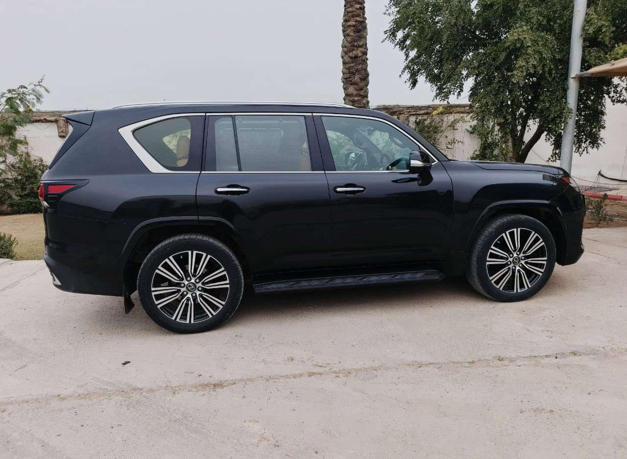 لكزز 2023 ساز
كفالة عامة
ماشية 51 الف
السيارة بزيونة 
***********
