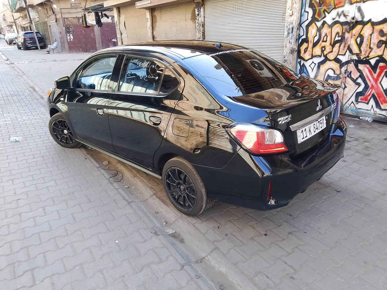 للبيع متسيوبيشي ميراج 2023 رقم بغداد مشروع وطني السياره حادثه كما موضح بالصور بيه ايرباك ستيرن ماشيه 30 الف مواصفاته ستندر شاشه كامره رادار تحكمات ستيرن  السعر المطلوب 10500$ وبيه مجال للاستفسار ***********
