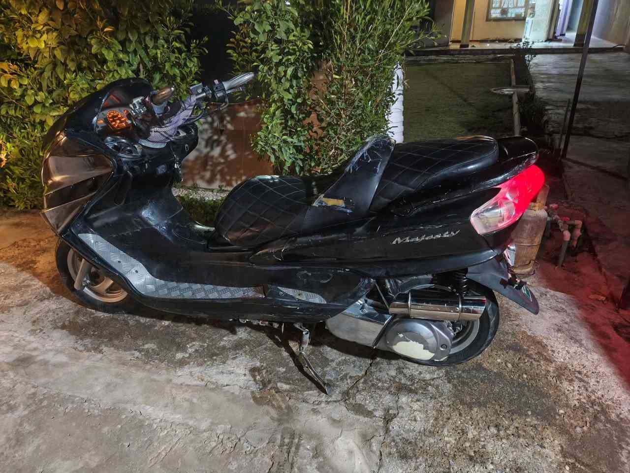 دراجة ماجستا مال حاوية موديل 2008 كاملة من كلشي الدراجة برغي🔩 ما مبدل بيها مكينة ربع ٢٥٠ كابريتر المرغوب يعني تنسى العطل شلعة معدل فول ما تصرف عليها ولا ربع كبل للشارع بوجهك  السعر ٩٥٠ وبيها مجال شراي تعال خاص وتدلل للتوضيح الصور بليل اخذتهن الدراجة احلى من الصور مال جناي والي ما يعرف قيمة الدراجة لا يجي يتفلسف مكاني بعقوبة ناحية العبارة شراي راسلني وبيك خير وتدلل تجي بس تعامل وتحجي تعذرني....؟ 
تحياتي ❤


**إذا كنت صاحب هذا الإعلان وتريد حذفه لأي سبب، رجاءا أرسل رسالة إلى الدعم الفني**