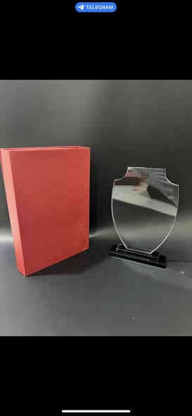 الدرع كريستال. متوفر ب ١٥ نوع 
كرتون ٢٠ عدد بيها 
سعر كرتون ( ٦٤$ ) ( ٩٠ الف )
يطلع عليك عدد ٣،٢$ ( ٤٥٠٠ )
قیاس ٢٤*١٦
الربط قناة https://t.me/ZanKo25
واتساب  ***********
