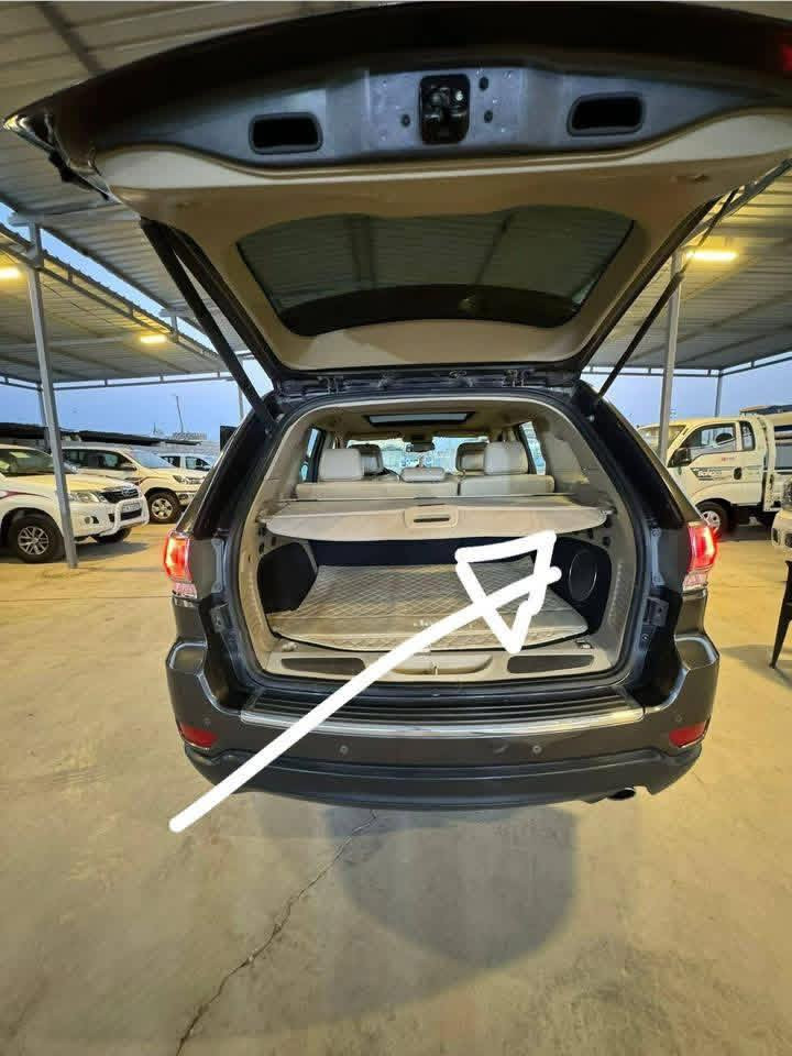 السلام عليكم ورحمة وبركاته جيب شيروكي لمتدد
موديل ٢٠١٥ فول مواصفات 

الحادث سطحي. بدون بجم 

مطلوب مراوس بجارجر 

من ١٦

إلى ٢٠

***********
