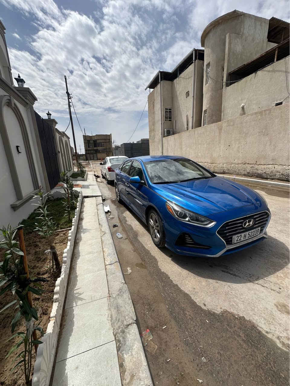 هونداي سوناتا 2018 وارد امريكي الحادث  موضح بلصوره والباقي كفاله  محرك 2400 gdi ماشيه 110 فول عده البانوراما بصمه تدفئه كشنات كشن كهرباء المواصفات المعروفه  مكان السياره البصره السعر 122 وبيهه مجال قليل *********** البصرة, العراق
