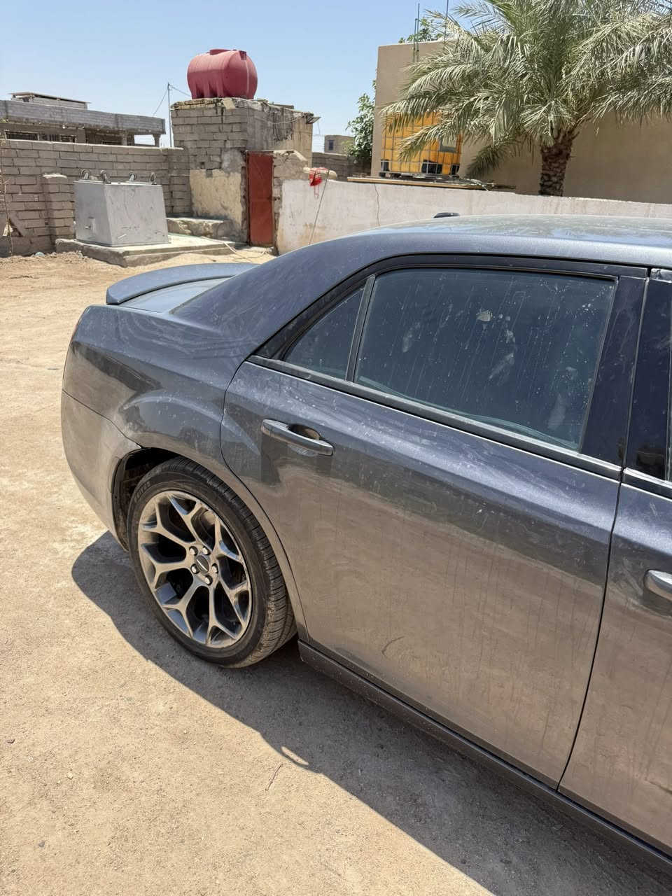 اوباما 2015 اصل لون فيلي وارد كندي مكفولة من الحادث بيها بس صبغ باب وجاملغ وبنيد بدون حادث 
تسجيل جديد كاملة معاملاتها باقي بس استلام لوحات  رقم بصرة السعر 173 بيها مجال 
العنوان البصرة القرنة 
***********
