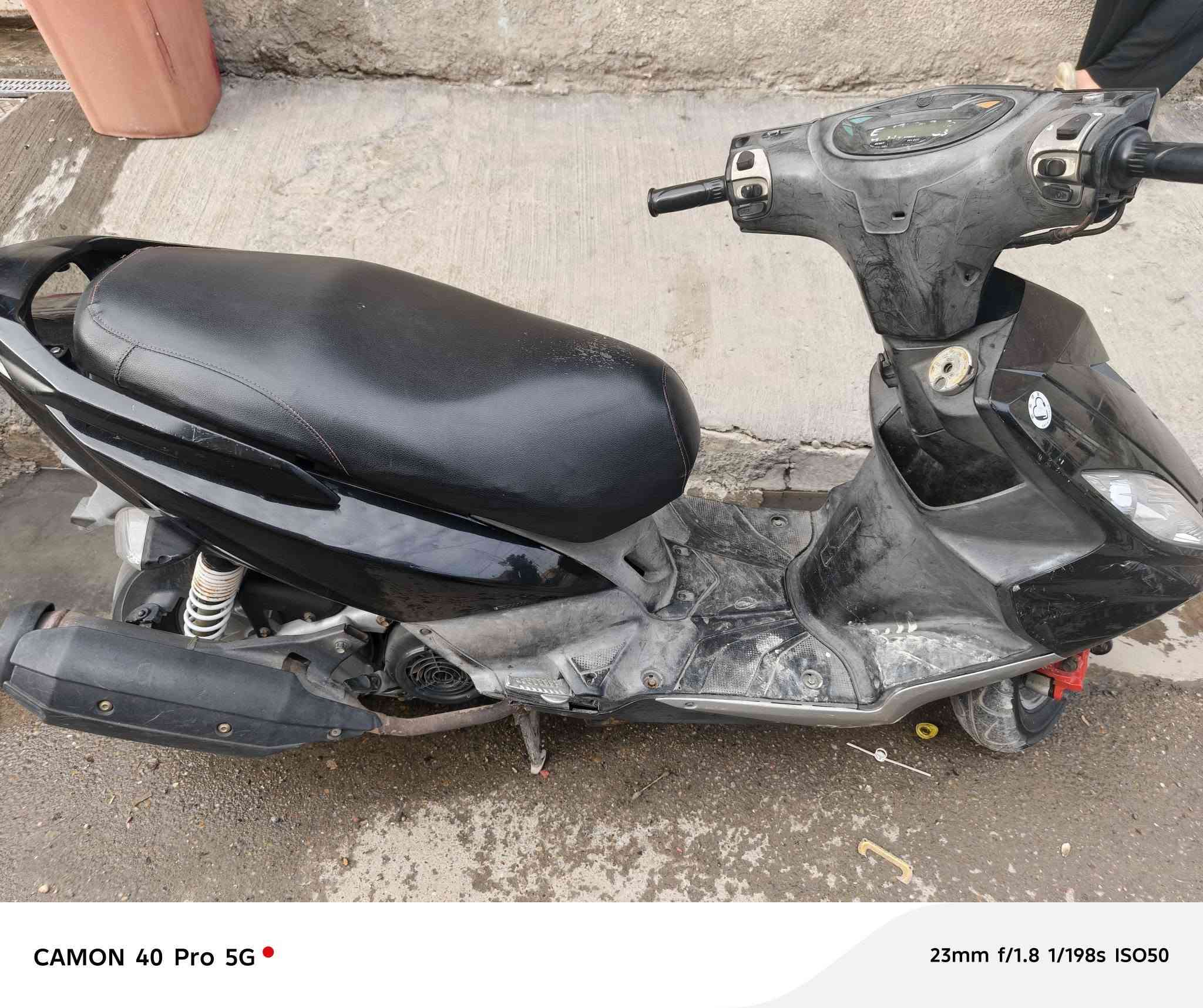 سلام عليكم  دراجه جي تي ار  موديل 12دراجه نضيفه رمبه بنهايت شهر9 منزلهت دراجه امانت الله ما اطلع بيها من البيت للمعهد درجه اذا محطوط عليها سبانه عده الدهن مرجوعه تفويل كله محسن اورقاها كامله مكاني بغداد الشعب ***********
سعر مليون و100وبيها مجال حك الجيه دراجه منزلها ب مليون و350
