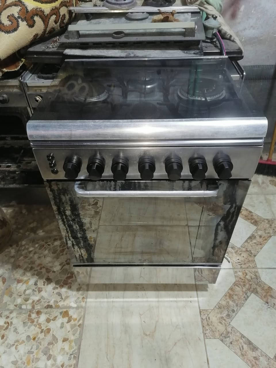 طباخ نوعيته إيطالي ٤مشاعل فرن دكمتين نضيف كلش اوشغال على فحص للبيع


**إذا كنت صاحب هذا الإعلان وتريد حذفه لأي سبب، رجاءا أرسل رسالة إلى الدعم الفني**