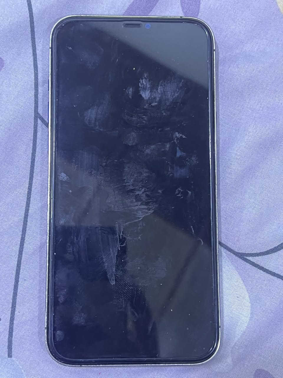 سلام عليكم ايفون 12برو ماكس مبدل بي شاشه 3خيارات بصمة الوجه عاطله الضهر مفطور السعر 375وبي مجال ***********
