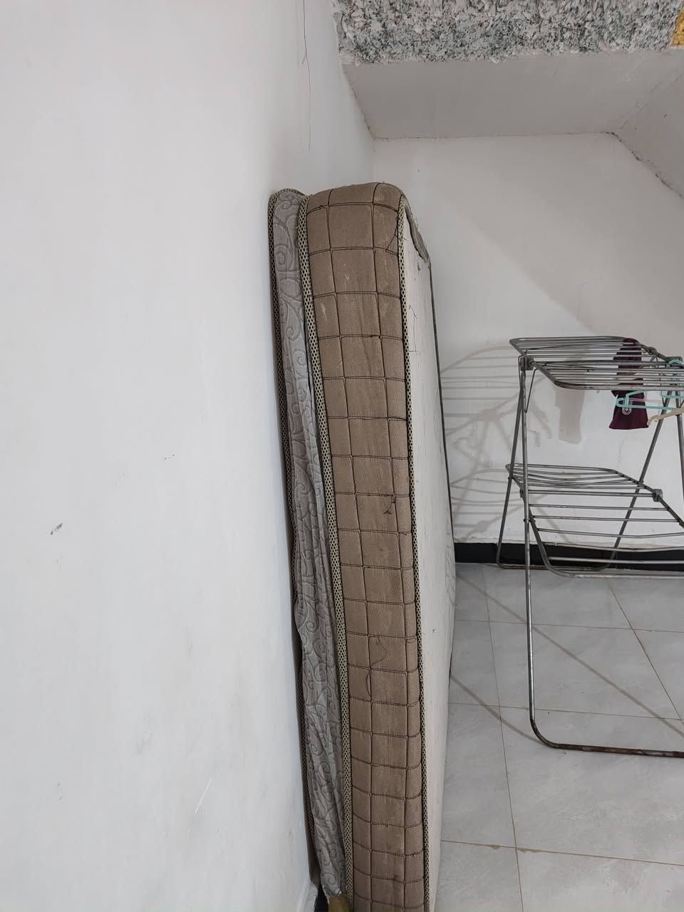فراش للبيع مكانه تنومه الفراش مابي اي طمسه بي وجهين اسفنج للفقرات سعر 60


**إذا كنت صاحب هذا الإعلان وتريد حذفه لأي سبب، رجاءا أرسل رسالة إلى الدعم الفني**