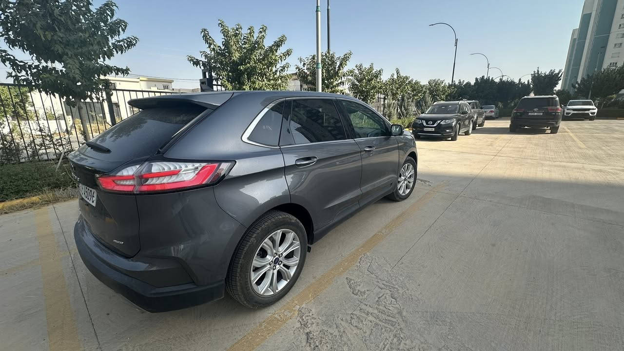 Ford Edeg 2022 titanium  175$


**إذا كنت صاحب هذا الإعلان وتريد حذفه لأي سبب، رجاءا أرسل رسالة إلى الدعم الفني**