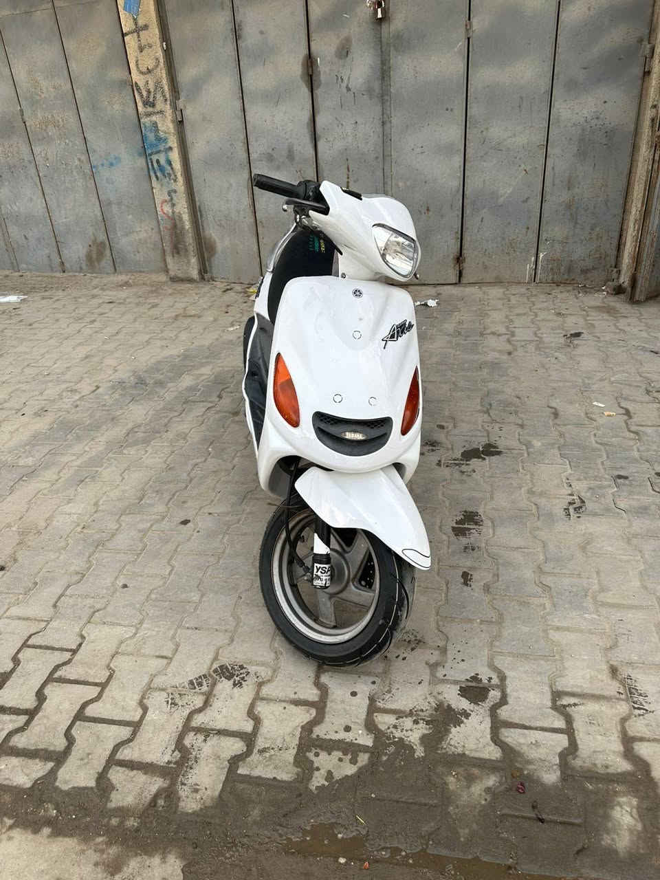 السلام عليكم 
دراجه اكزز فحل يباني مامفتوحه كامله سلف هندر اشاير كهربائياته كله شغاله دراجه كله بلاد ما صارله هواي من طالعه من لوكيل دراجه ما متعوبه مال بيت للبيع السعر 600 بيه مجال قليل لشراي مكاني ابو لخصيب  ***********

واق البصرة, العراق
