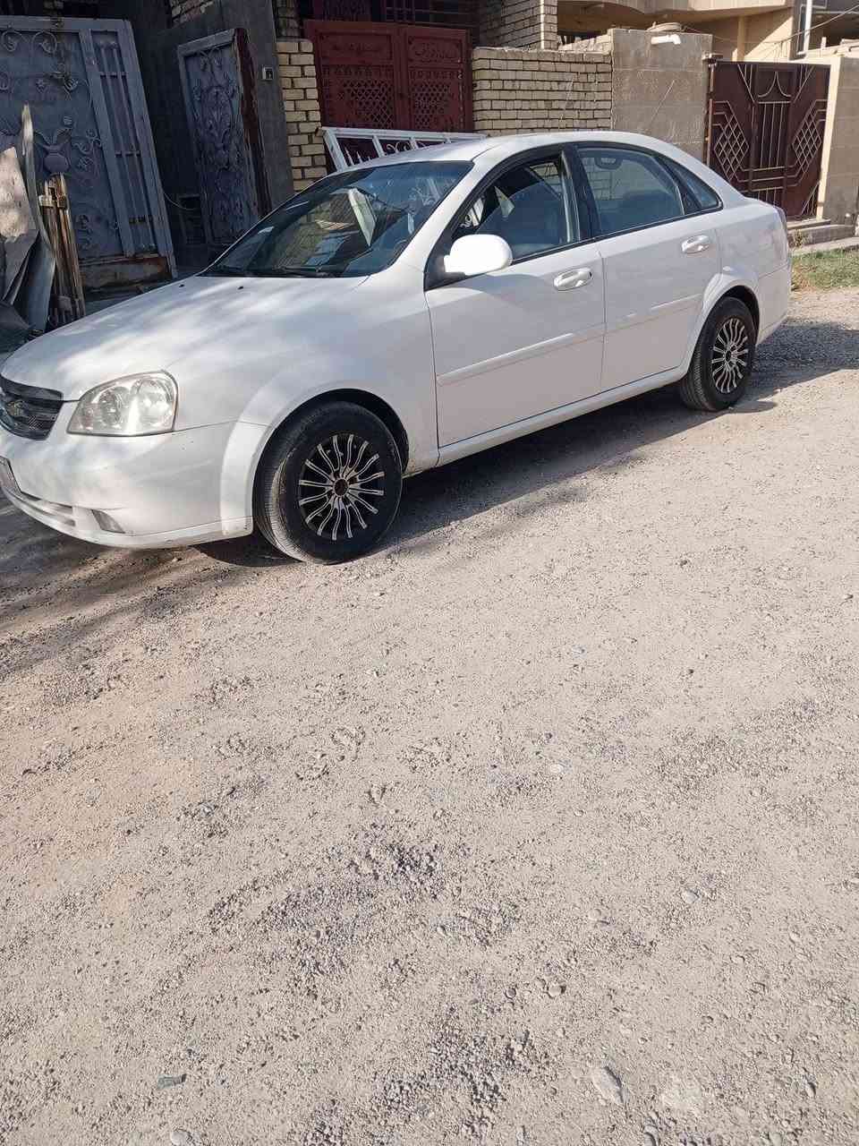 السلام عليكم اوبترا 2005 كير عادي ومكينه جديده تخم تاير سياره بلاديه اي نواقص مابيه تحويل ثاني يوم السعر 65 ورقه وبيها مجال ***********
