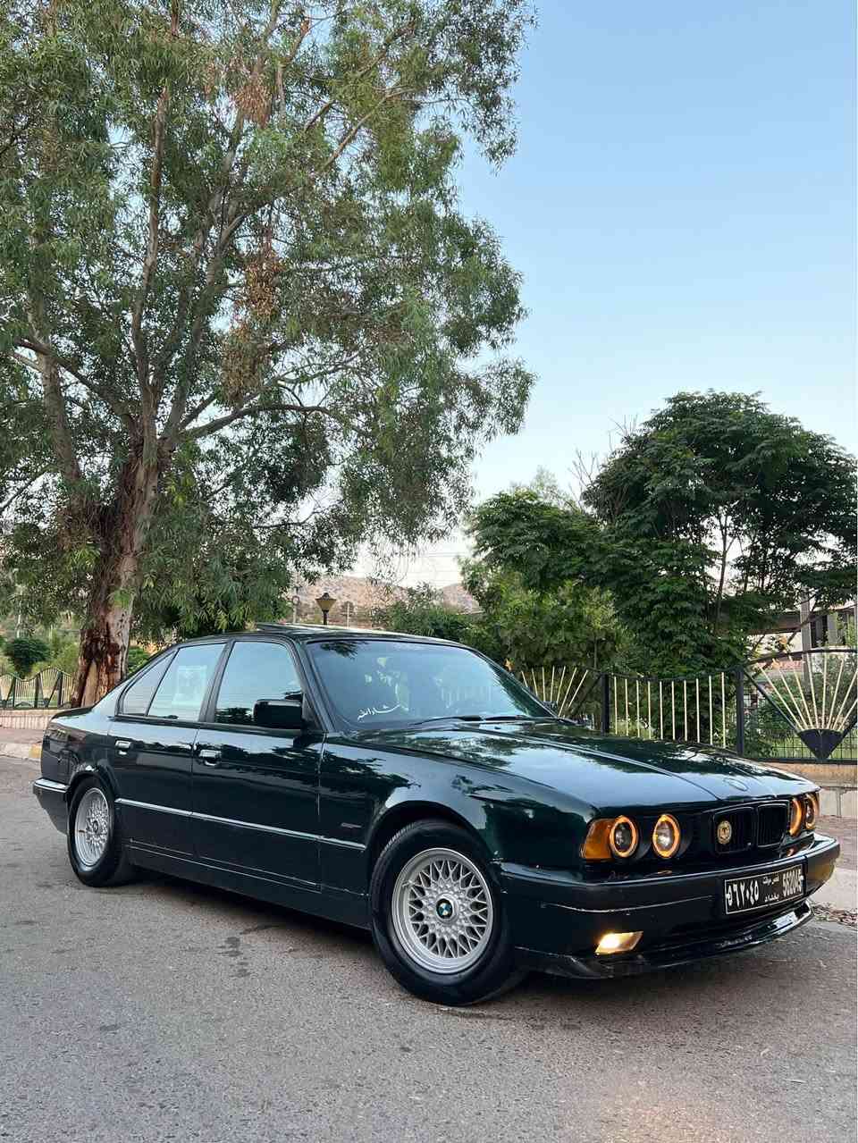 Bmw525iA

BMW 1993 E(34)    (525iA)
Car for sale…!!!
للبيع…! 
***********
بيئيم موديل1993
فول فول
ئارم پلاستیک سلێمانی
سه ياره يه كي نمونه له جواني 
مه كينە٥٢٥کەپس
گێر تۆماتیک 
 سلفو تەبرید❄️
جام كاره بايي
لایت ئەلقە
پێش پان
٧بالیف
دەبل ئیرباگ
ناو فۆرمیکا
٤ تایەو ویلی لۆک 
پێشی تازە داگیراوە
هەموو گیانی بەشەرتە   ئارم ئەوەلیات بەشەرتی کۆمپیتەر
موس براوە وەرگەراو هەموو گیانی بەشەرتە
شوێن کۆیە كويسينجاك, أربيل
