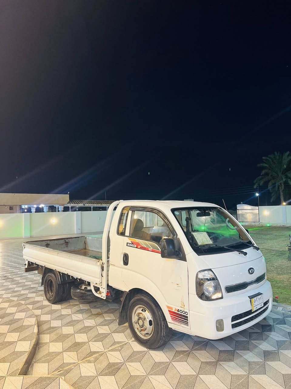 سلام عليكم كيا حمل فحل موديل ٢٠١٨ رقم بغداد بسمي تحويل مباشر
مكفوله كفاله عامه 
محوره تاير ١٤ وستد ٢٧ 
السياره جاهزه ما ناقصها شي 

الاستفسار ***********
