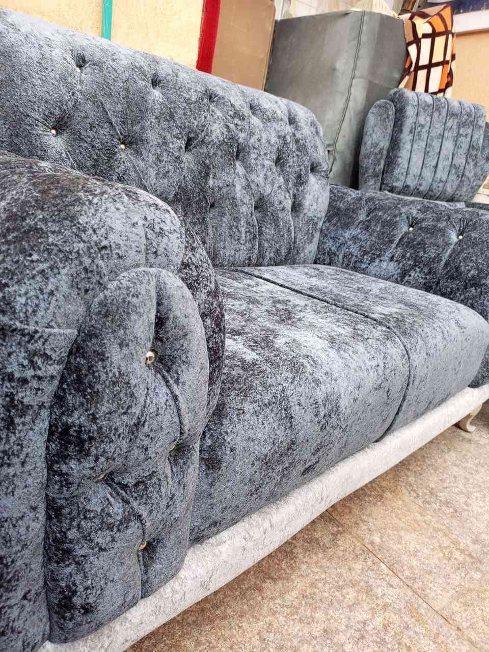 يا الله تخم تركي جديد قماش خاولي مامستخدم 5قطع 10 مقاعد السعر 600  العنوان ناصريه حي اور. .. المو شراي لايكسر بحلال العالم.. *********** توصيل موجود
