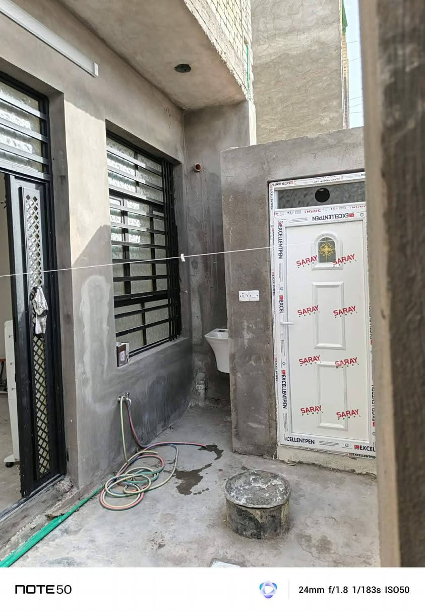 بيت للبيع ١٠٠م٢ طابو زراعي سند٢٥ الجنابيين قريب الشارع العام الرئيسي قاطين الأول بي غرفة النوم واستقبال ومطبخ مفتوح وخدمات ومرافق خارجيه كامل نقص كاشي سيراميك والثاني غرفتين وحمام ومرافق مشترك هيكل ماسس كهرباء وماء ومجاري وبوب وشبابيك وجام بي سطحين وبيتونه بناء كله طابوك العنوان الجنابين قرب ازياء عقيل قريب الشارع العام الرئيسي خدمات كامله سعر 120بي مجال قليل زعفرانيه دور الصحه الاولى رقم ***********واتساب فقط احمد للعقار
