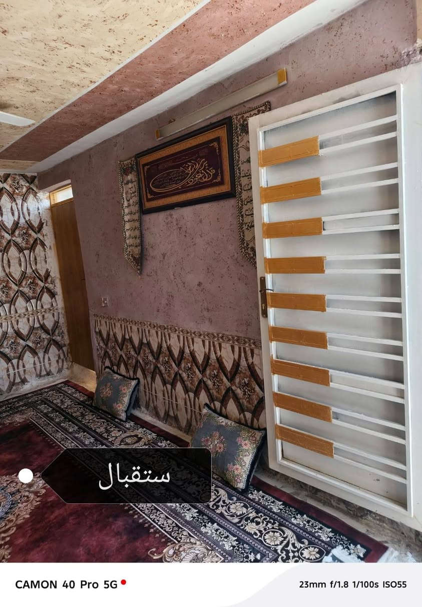 السلام عليكم بيت بالحميديه للبيع المساحه 135 متر البيت يحتوي على وجهين يعني يشتغل على فرعين بي ست غرف مع الاستقبال علما البيت تعمير جديد كله جديد يعني بيبان كهرباء ماي مجاري كاشي الله شاهد كله جديد البيت بالحميديه شارع السبيس يم كراج ابو ايه البيت طابقين للاستفسار الاتصال ‏‪***********‬‏
