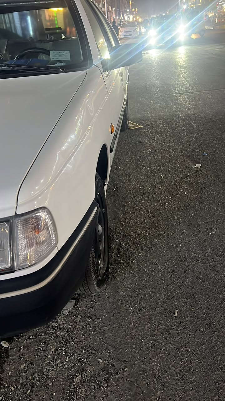 بيجو روئ بلديه سياره ماشيه 49 حقيقي بيه رصعه بلباب وره السايق والباب الووره الصدر بينات سياره بغداد الحريه 
*********** سعر 55 $
