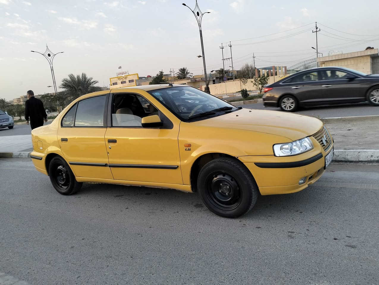 السلام عليكم
سمند موديل 17 
جاهزه من كلشي 
حداديه جديده
تخم تايرات 
مكينه جديده
تبريد تدفئه
مكانه ناصريه مركز مدينه 
للاستفسار اكثر اتصال ع الرقم 
***********
