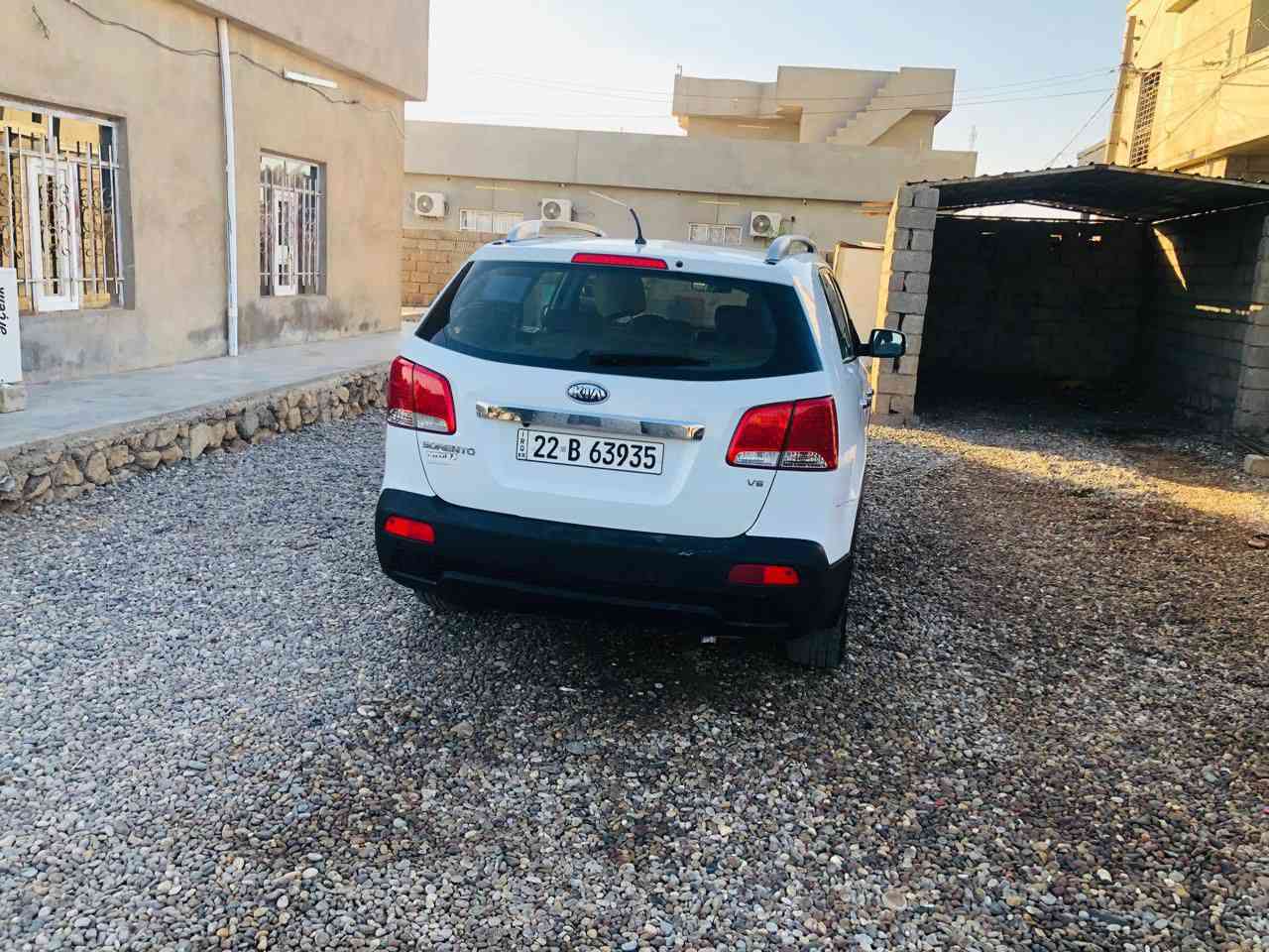 سيارة سورينتو موديل 2010 سلندر 6 وارد خليجي 
فوول بصمه مبدل چاملغ قطعه وحده بدون صبغ سياره مفوله واحد على واحد رقم اربيل باسم اخوية تحويل شوكت ما يعجبك احنا حاضرين السعر 158 وبيها مجال شي قليل نظام قسط عادي بس مقدمه من شده وفوق
رقم الهاتف ***********
