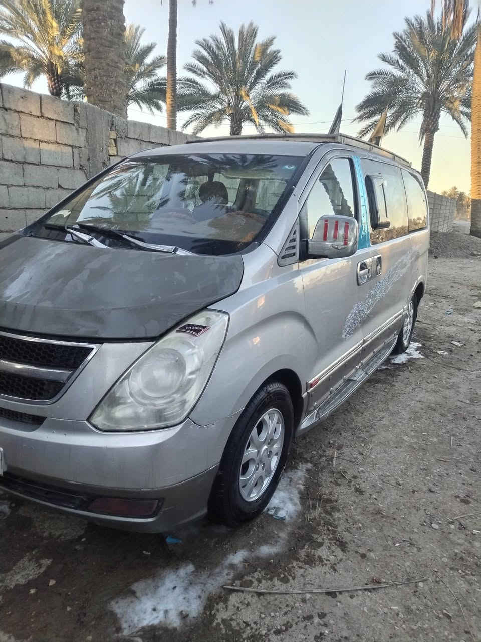 السلام عليكم ستاركس 2009 مفتوح سياره جاهزه من كلشي فقط جاملغ الخلفي صبغ والباقي كفاله مكينه جديده كير اكسن حداديه تخم تاير سياره مال جناي
للاستفسار الاتصال على الرقم ***********
