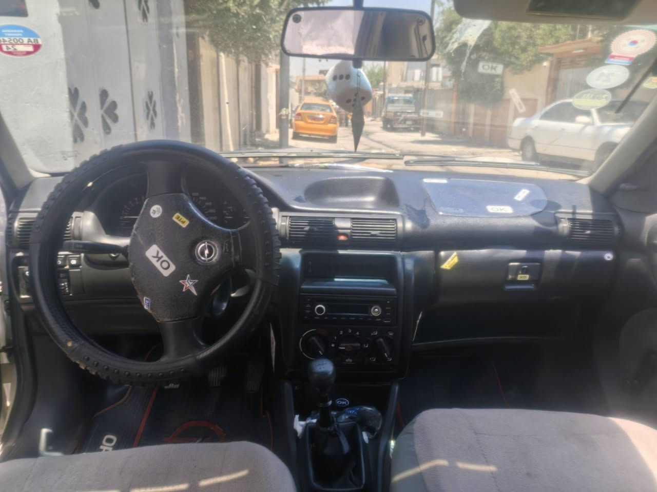 للبيع سياره استره محرك ١٦ رقم جديد   السعر٤٠  ***********    ***********
