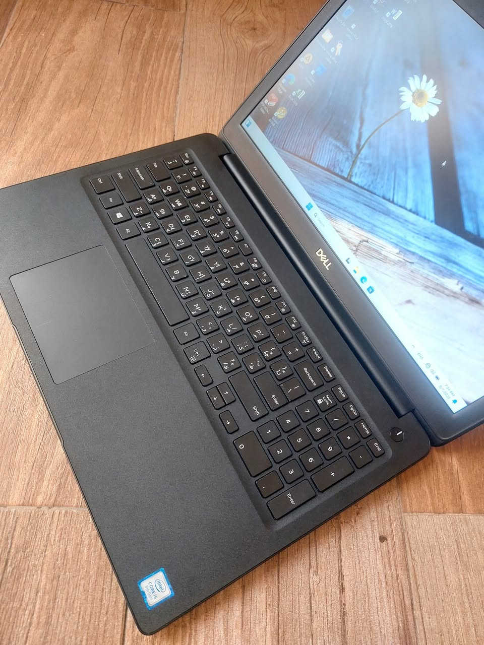 ب٢٢٥ الف_عراقي فقط كمية محدودة عرض لفتره محدودة 
Dell latitude 3500 
Intel core i5/8th generation جيل ثامن 
Ram 8Gb قابل للتطوير 
Ssd 256Gb قابل للتطوير 
Screen 15.6" شاشة 
Back lights keyboard كيبورد ضوئي 
للحجز التواصل مع الرقم ***********
