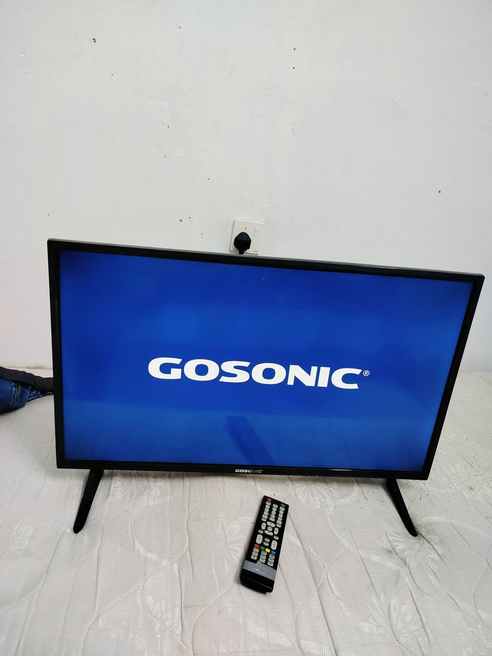 بلازما حجم 32 بدون نت سعر 60 عنوان كراج شمال ***********
