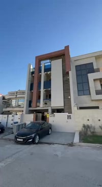 ✨ #شقة_مودرن_مميزة_للإيجار ✨ 🏢 طابق ثالث | سكني ___ تجاري  📍 الموقع :-...