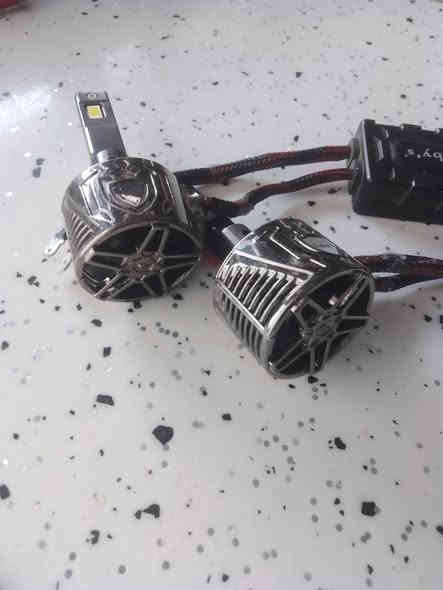 سلام عليكم لايت زنون ثلجي اللبيع ***********
